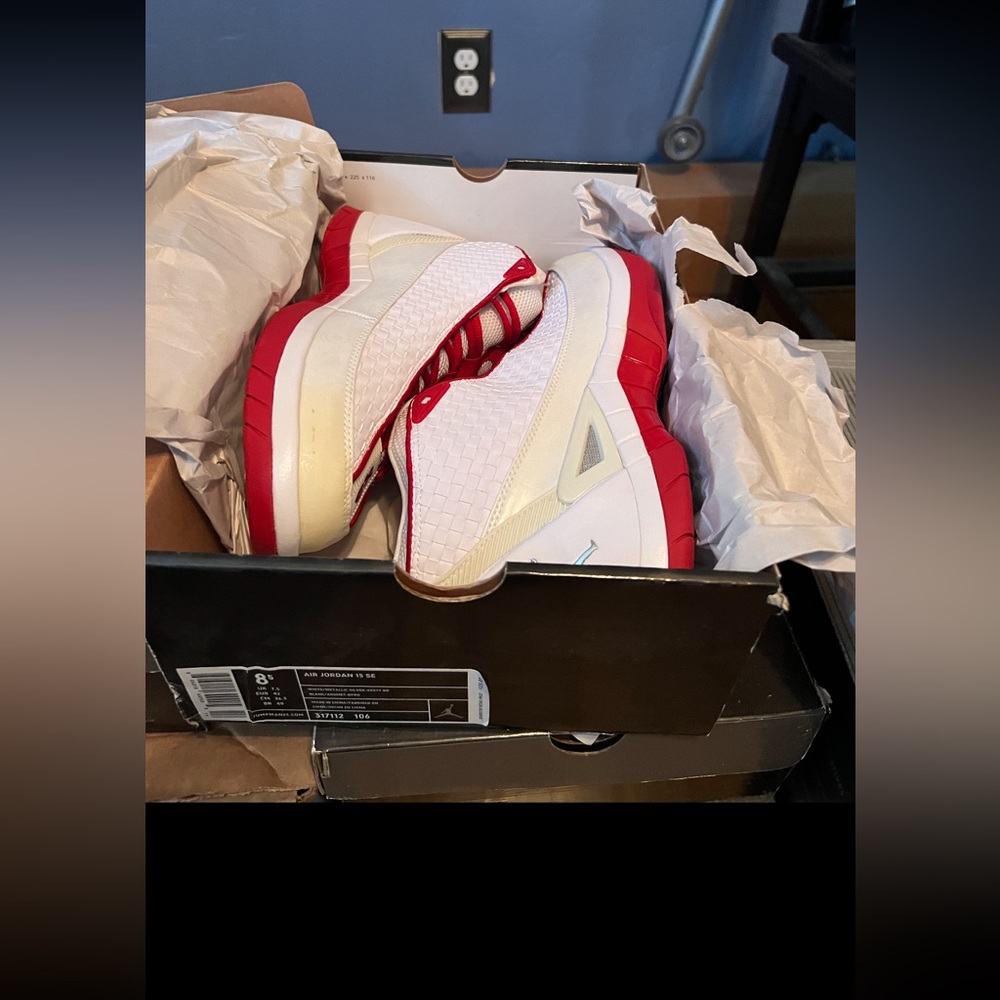 Jordan 15 SE